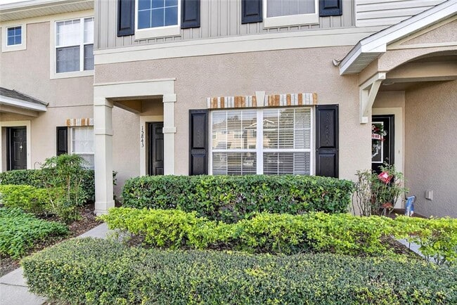 Building Photo - 15843 Fishhawk View Dr