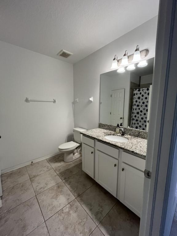 Building Photo - 12218 Gothic Rd