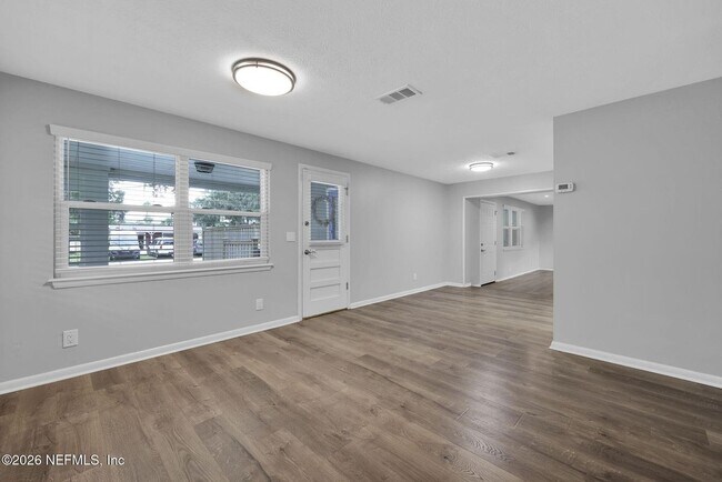Building Photo - 1104 Boca Grande Ave