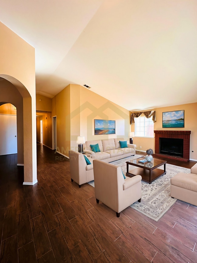 Building Photo - 4281 Ridgecrest St