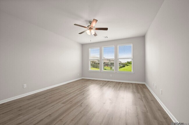 Building Photo - 4422 Mendocino Way