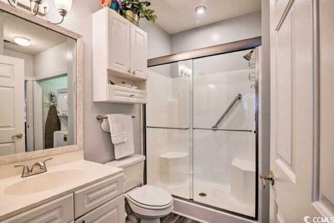 Building Photo - 4864 Carnation Cir