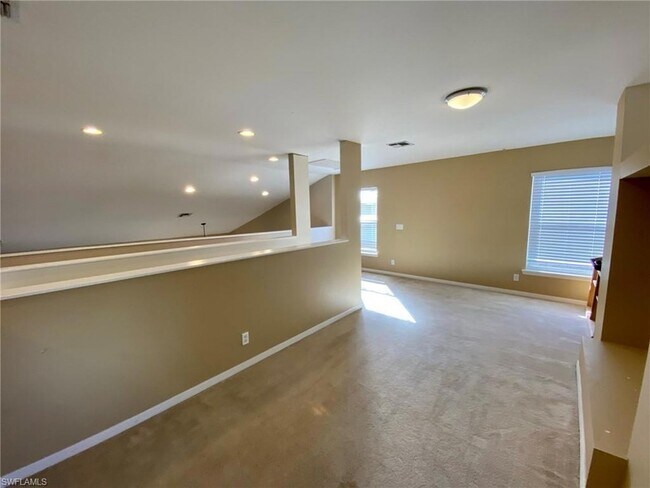 Building Photo - 74 Burnt Pine Dr