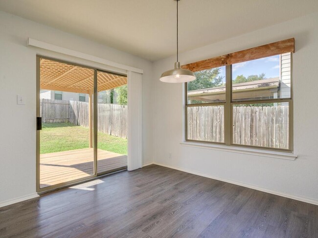 Building Photo - 251 Beech Dr