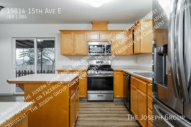 Building Photo - 19814 15th Avenue E