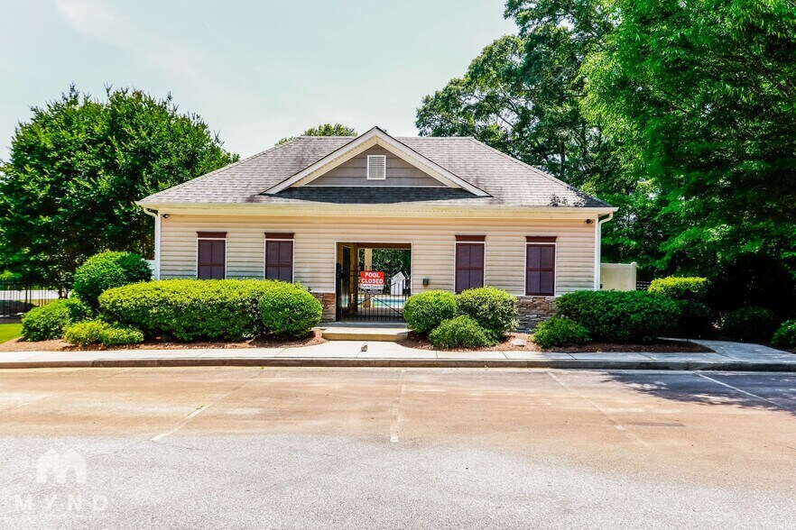 Building Photo - 235 Bowen Way