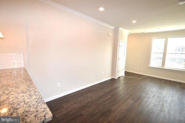 Building Photo - 45091 Cappamore Terrace