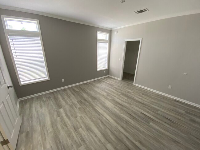 Building Photo - 39248 US Hwy 19 N