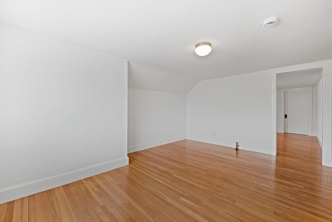 Building Photo - 53 Stockton St