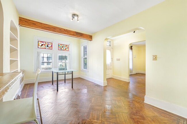 Building Photo - 54 Highland Ave