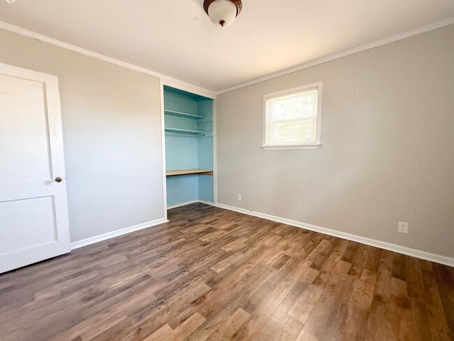 Building Photo - 3-Bedroom Single-Family Home Near TTU with Hardwood Floors and Carport