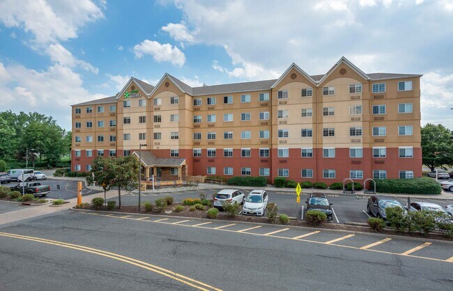 Building Photo - Furnished Studio-Secaucus - New York City Area