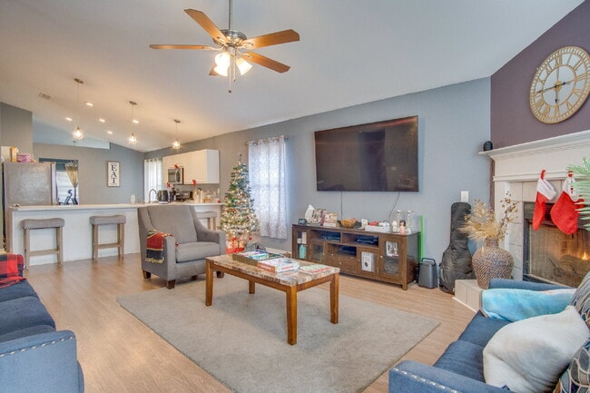 Building Photo - Move-in Special- $250 off the first month's rent.- Spacious 3 Bedroom Home Minutes from Downtown ...