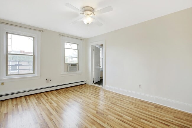 Building Photo - 237 Grove St