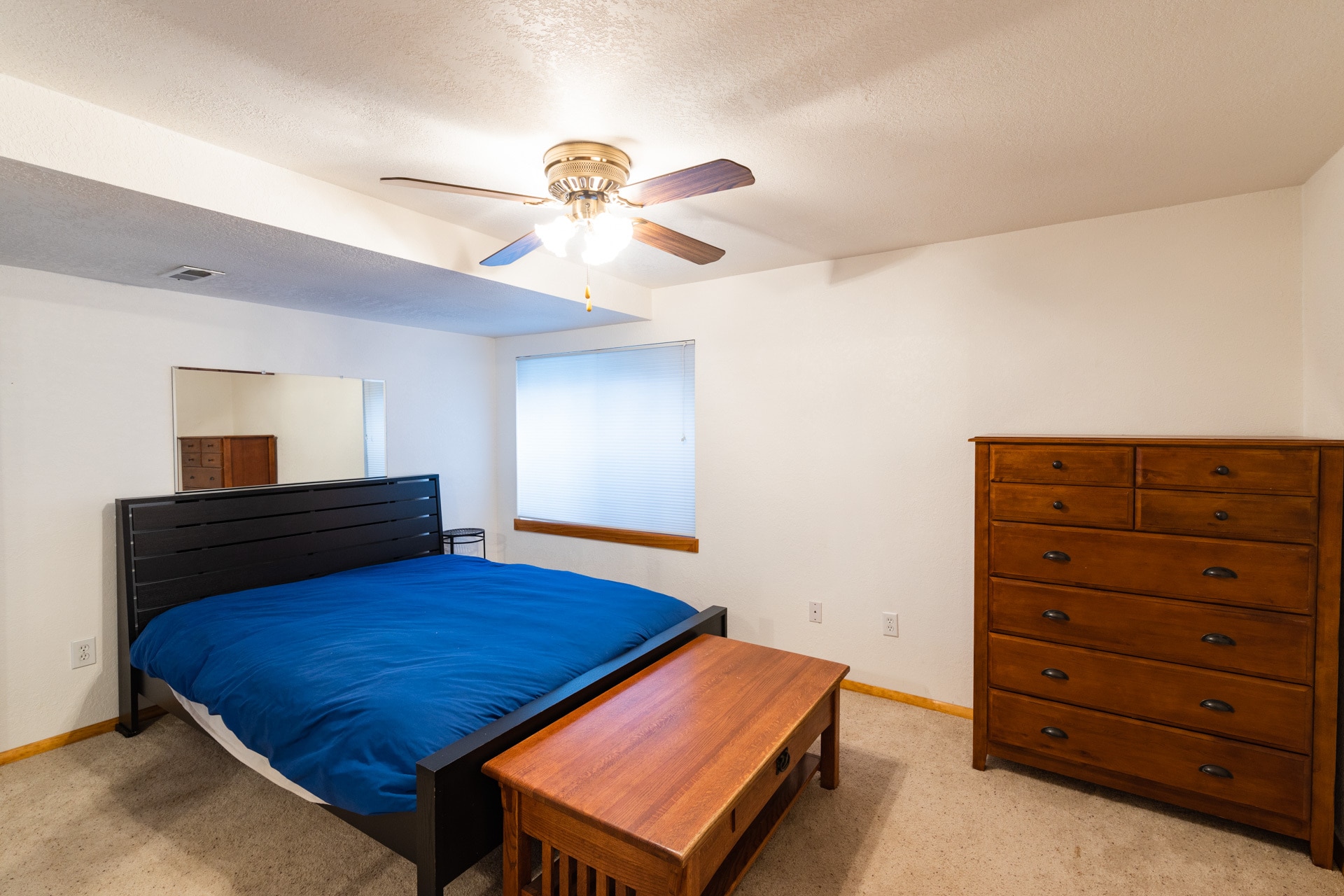 Building Photo - 11530 W 70th Plz