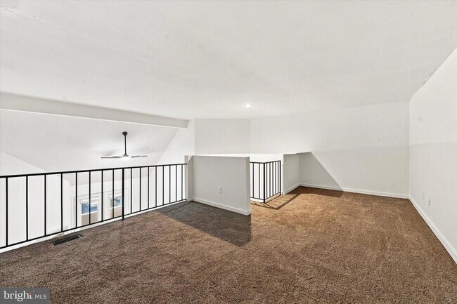 Building Photo - 1504 N Broom St