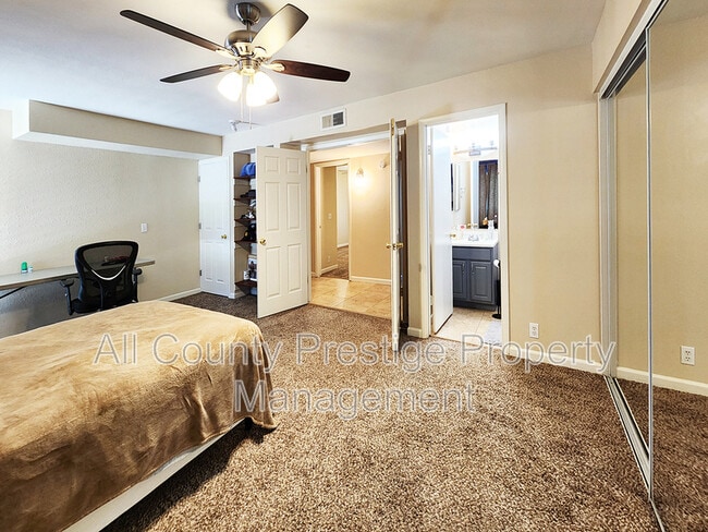 Building Photo - 4701 W Charleston Ave