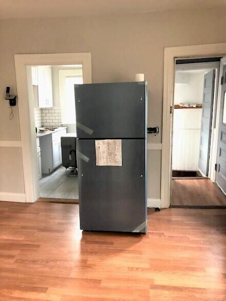 Building Photo - 20 Tenth Street, 1