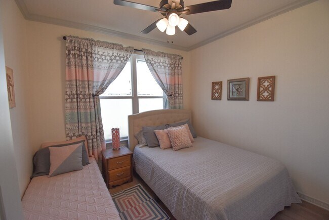 Building Photo - Available! Gorgeous 3 Bedroom 2 Bath in Tyler!