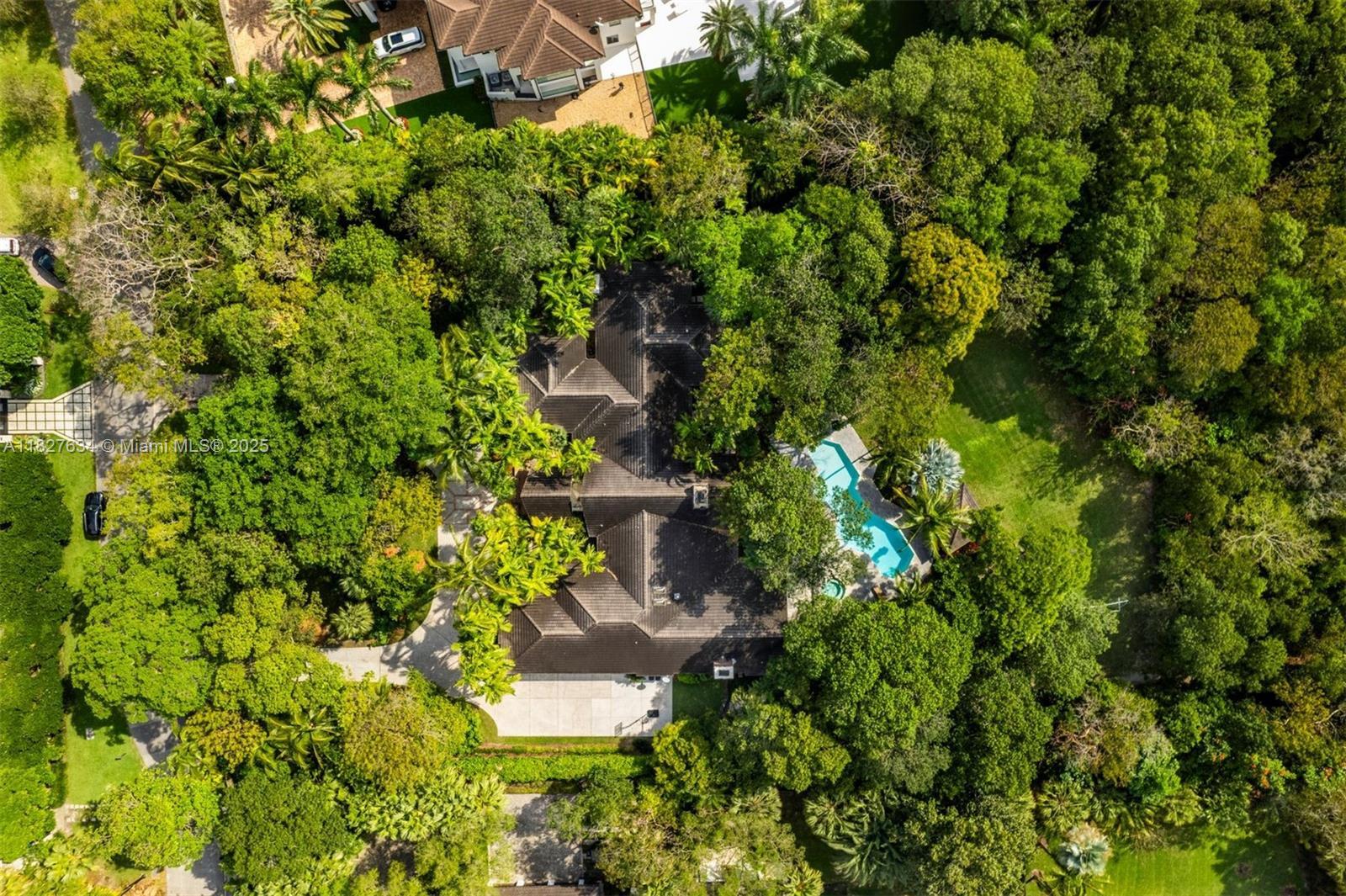 Building Photo - 9000 Arvida Dr