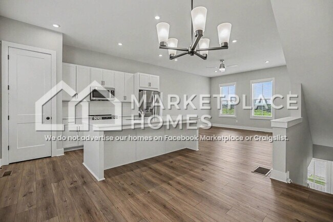 Building Photo - 1374 Cozy Cir SE