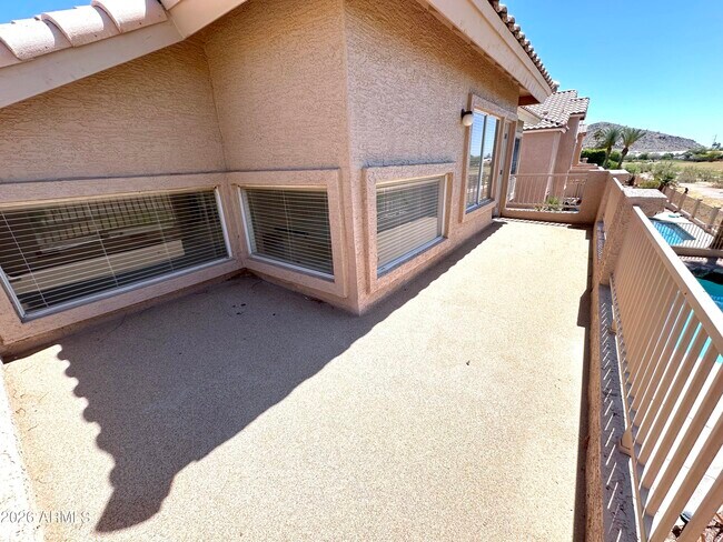 Building Photo - 1601 E Glenhaven Dr