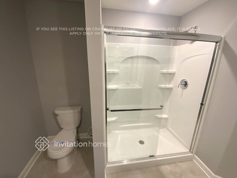 Building Photo - 6444 Inspire Cir S