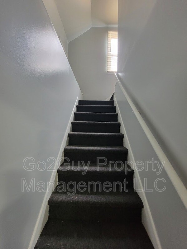 Building Photo - 18644 Forrer St