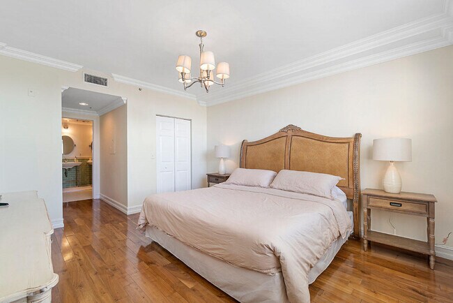 Building Photo - 11740 St Andrews Place