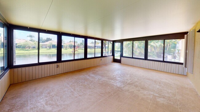 Building Photo - 1281 Berryhill Dr