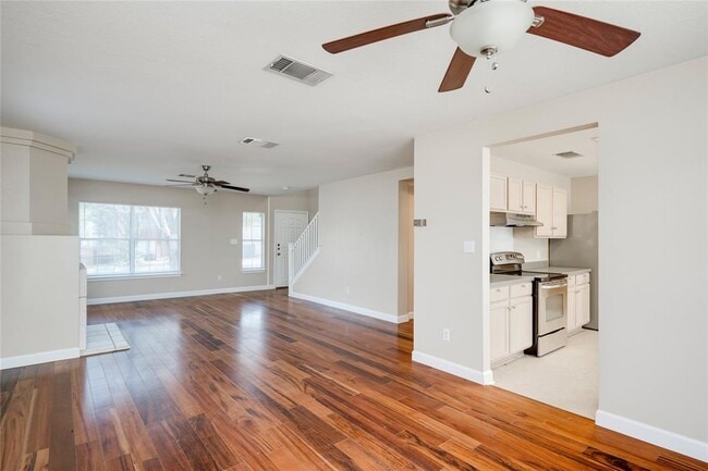 Building Photo - 11412 Kingsgate Dr