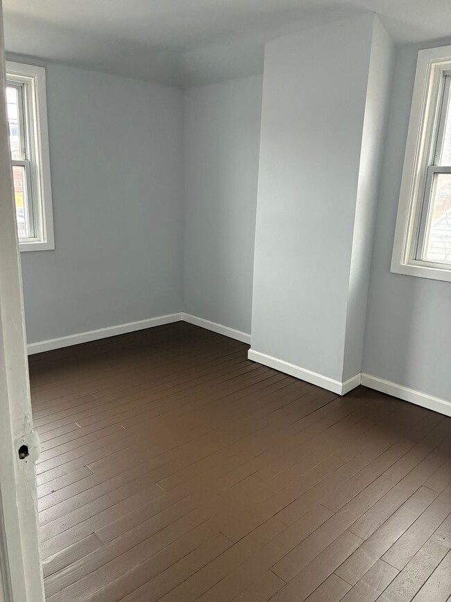 Building Photo - 3 Bed Townhome - Chester, PA