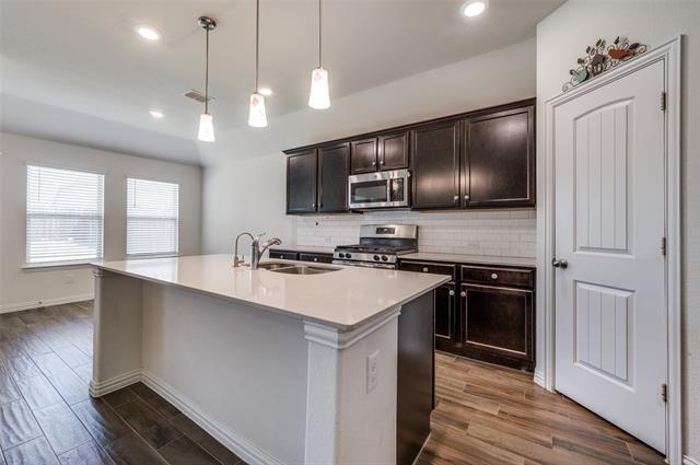 Building Photo - 1305 Rembrandt Dr