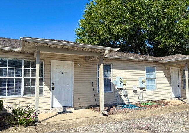 Primary Photo - 6903 Sea Turtle Cir