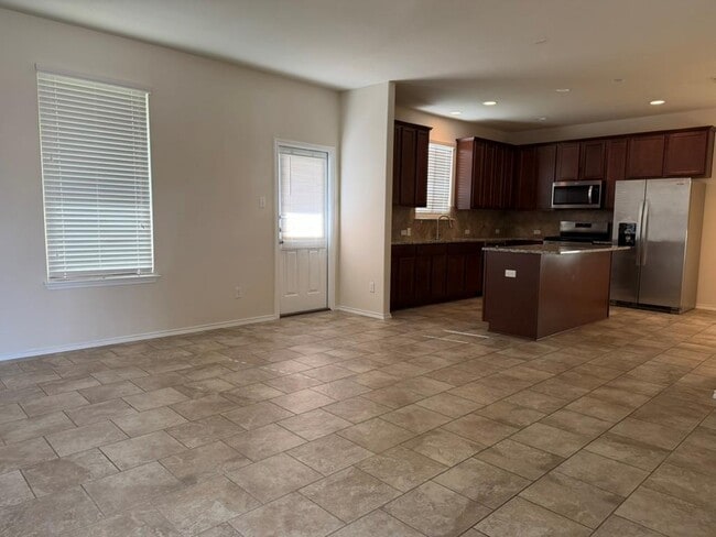 Building Photo - 2601 Chandler Creek Blvd