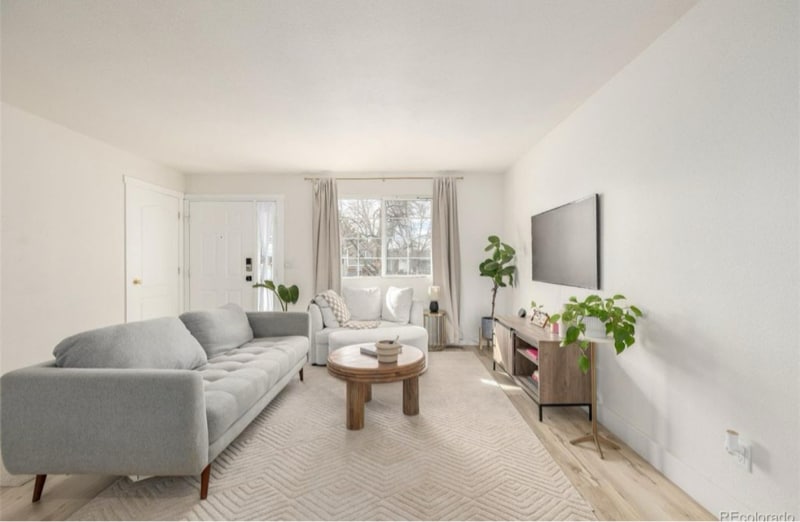 Building Photo - 16397 E Wyoming Dr