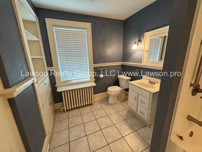 Building Photo - Large Raleigh Court Home on a Corner Lot
