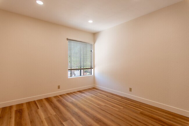 Building Photo - 4478 Via Pasear