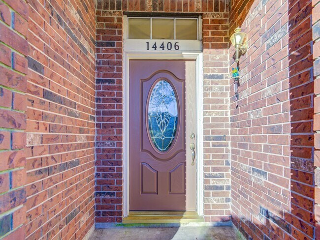 Building Photo - 14406 Fair Knoll Way