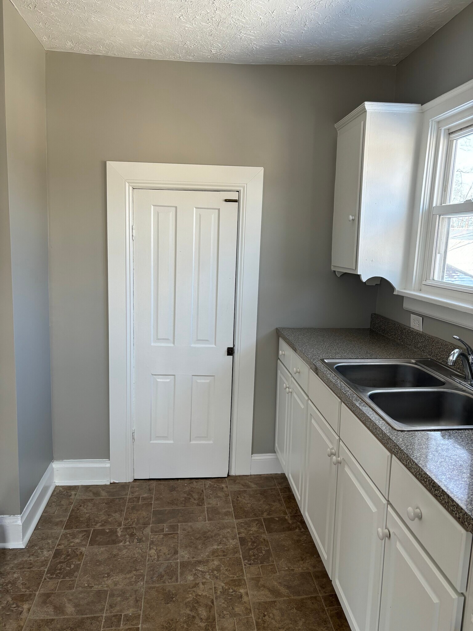Pantry in kitchen - 1394 Wayne St