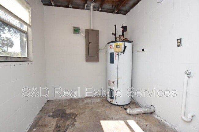 Building Photo - 118 Flamingo Dr