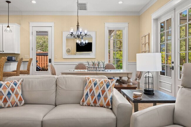 Building Photo - 2469 Bungalo Ln