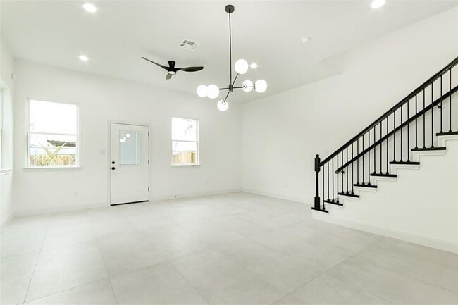 Building Photo - 4006 Bennington St