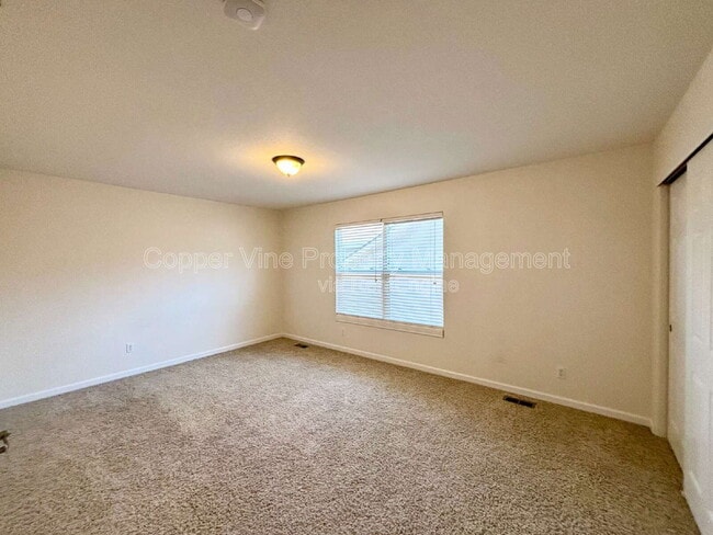 Building Photo - 12920 Vallejo Cir