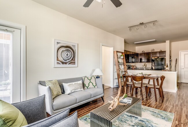 Building Photo - 1406 Columbus-107.24