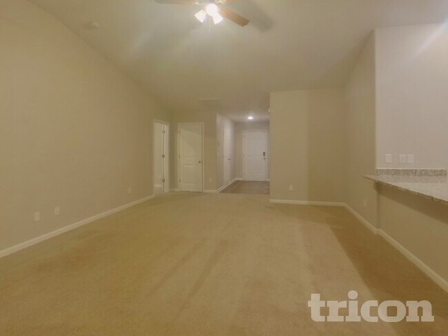 Building Photo - 320 Waterstone Dr