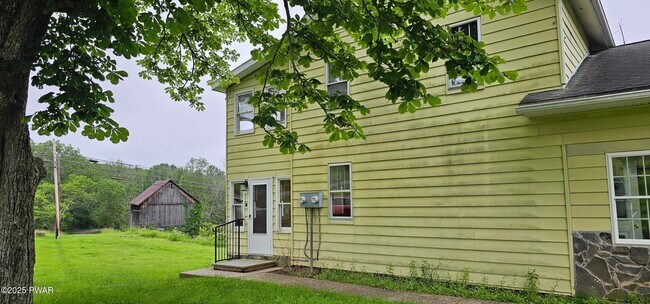 Building Photo - 453 Ridge Ave