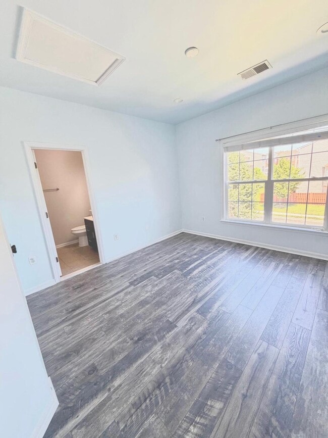 Building Photo - 43219 Amberleigh Farm Dr