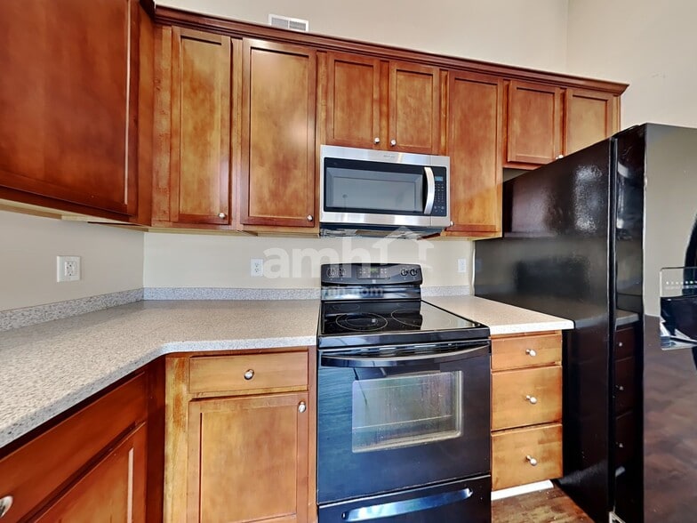 Building Photo - 2993 Nantuckett Ave