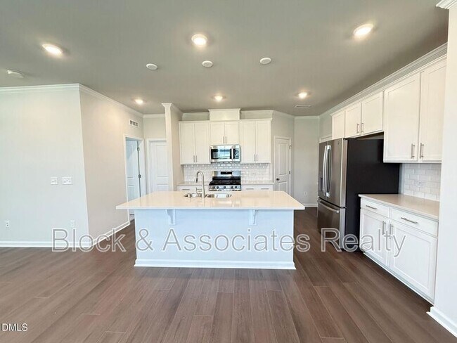 Building Photo - 304 Marmalade Sky Ln